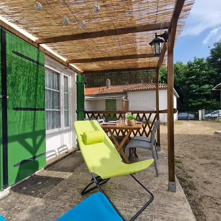 빌라 St Georges De Didonne - Agreable Petite Maison Avec Cour - 1 *