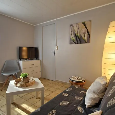 St Georges De Didonne - Agreable Petite Maison Avec Cour - 1 * 생죠지드디돈느