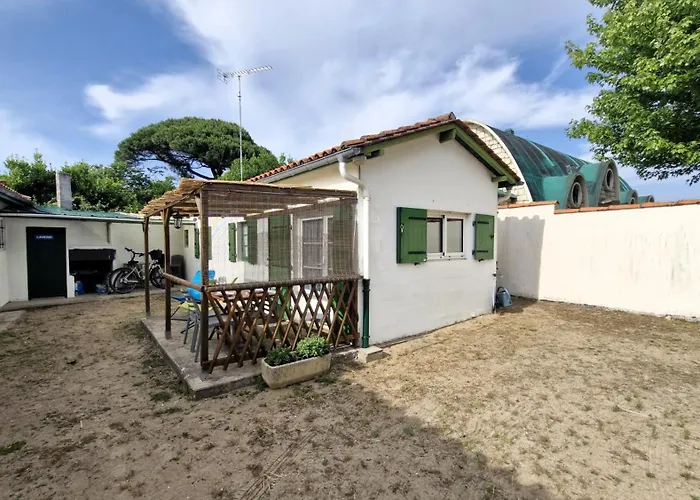 St Georges De Didonne - Agreable Petite Maison Avec Cour - 1 *