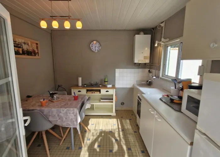 St Georges De Didonne - Agreable Petite Maison Avec Cour - 1 Saint-Georges-de-Didonne